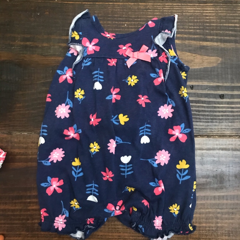 Onesies - Picture 2 of 5